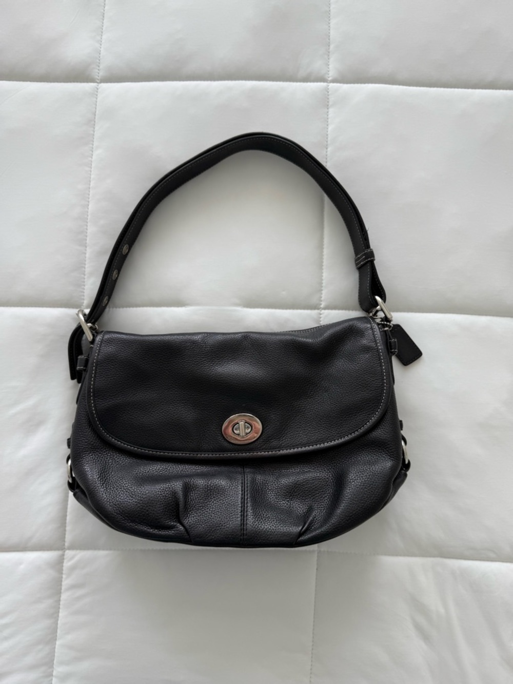 coach legacy - Picture 2 of 10